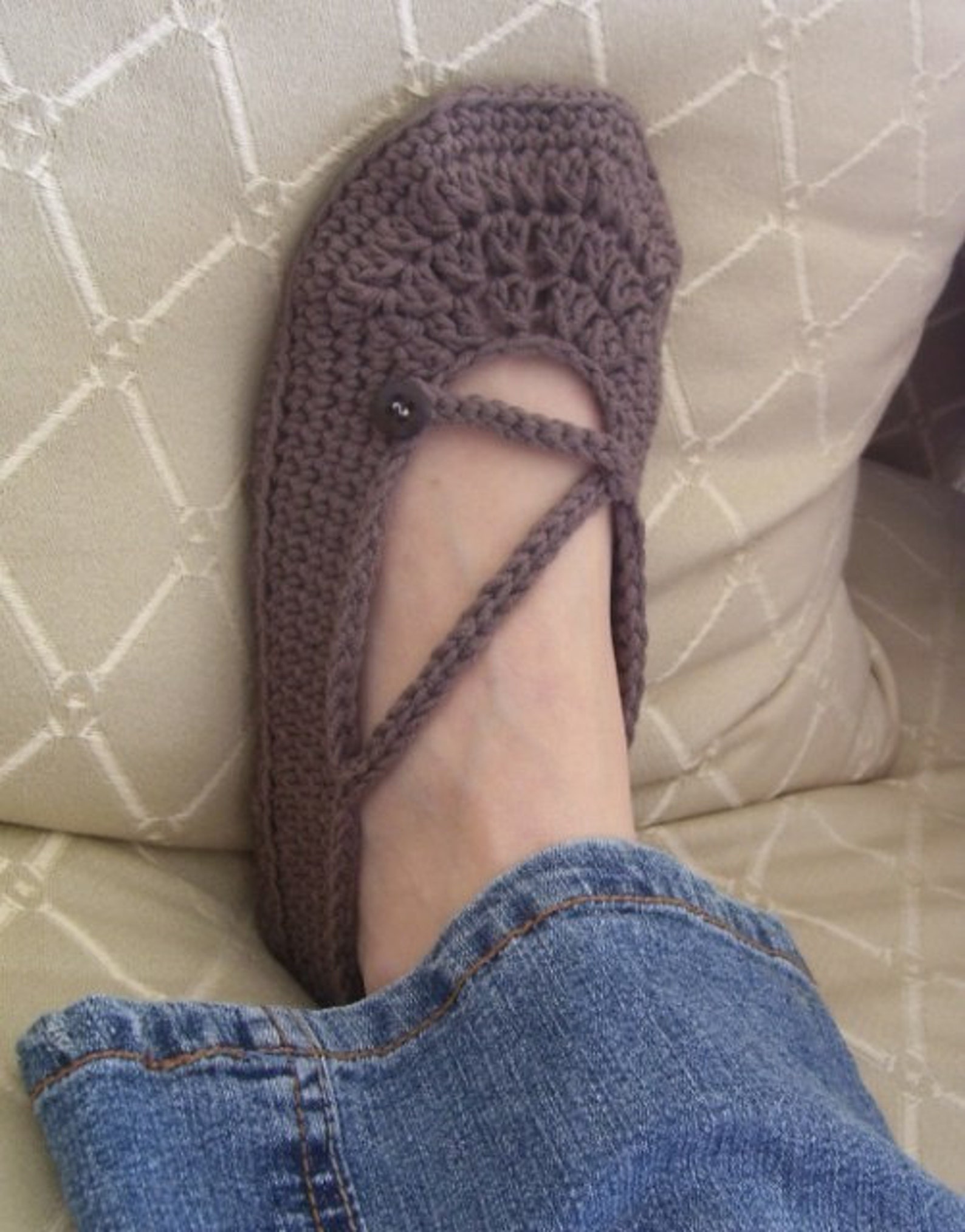 download now - crochet pattern ladies cross-strap ballet flats slippers- pattern pdf