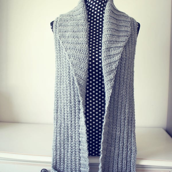 CROCHET PATTERN Pocket Cowl Scarf - One Size Fits All Ladies - PDF Download