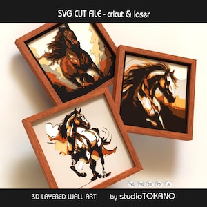 Puede incluir: Tres obras de arte murales 3D en capas enmarcadas que representan caballos corriendo. La obra de arte utiliza tonos marrones, negros y blancos. El texto incluye "SVG CUT FILE - cricut & laser" y "3D LAYERED WALL ART by studioTOKANO".