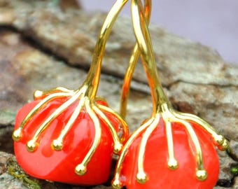 Coral Drop Earrings in Gold • Red Pink Dangle Statement Earrings for Beach Wedding