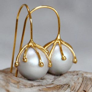 Dove Gray Pearl Earrings. 18K Gold Plated Designer Jewelry. Large Nature Inspired  Mother-in-Law Luxury Earrings. 10 Years Anniversary Gift