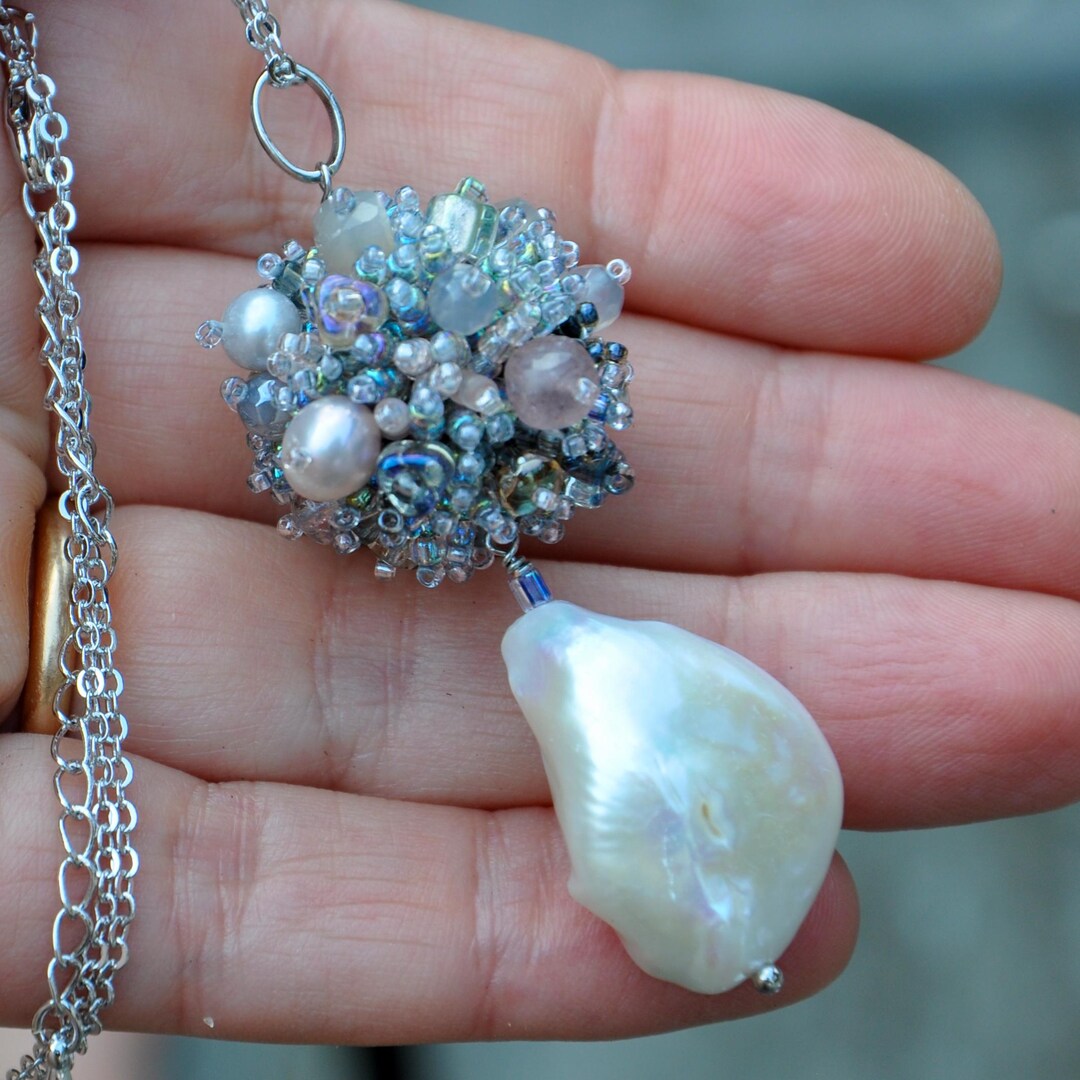 Collier Pendentif Ancien - Or Rose Et Argent Massif Avec Énorme Perle Baroque Véritable - Longueur 41-45cm