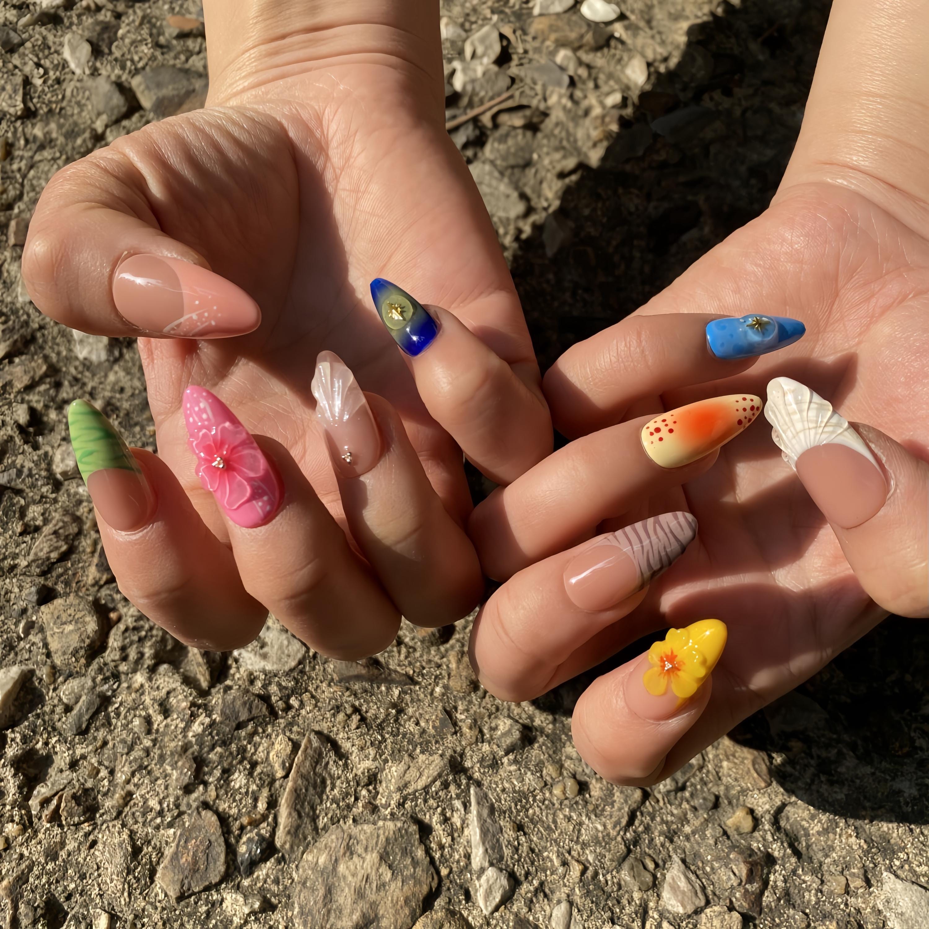 2025 Holographic 3D Nails That Pop