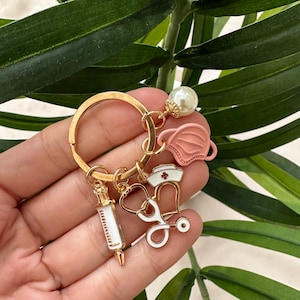 Keychain for nurses, doctors, students, physician assistants, medical assistants, cardiologist, CNAs, healthcare workers, gift for nurses