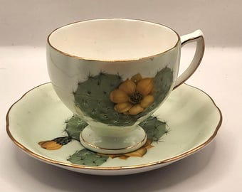 Royal Vale teacup set Made in England by Ridgway Potteries