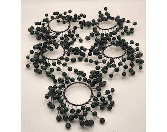 Anillos para servilletas de cuentas de alambre de vidrio verde Pepperberry de Pottery Barn, estilo vintage.