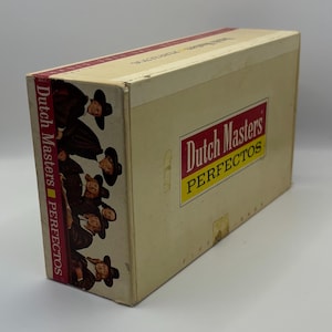 Vintage Dutch Masters Perfectos Cigar Box – Cardboard Advertising Box for 50 Cigars – 2 for 25c Graphic – Retro Tobacciana Storage Display