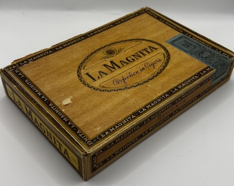Vintage La Magnita Cigar Box | Regents 25 | Mid Century Wooden Cigar Box with Tax Stamp | Tobacciana Storage Display Box