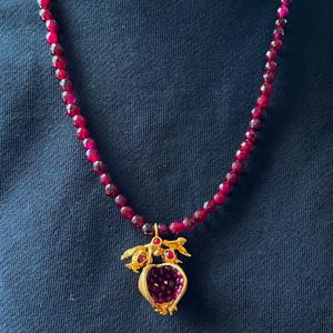Ontwerpketting granaatappel, handgemaakte designketting, rode granaatappelketting, Turkse designsieraden, Turkse handgemaakte sieraden
