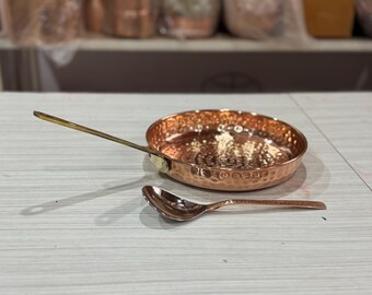 銅製 フライパン 槌目仕上げ 真鍮ハンドル 純銅製フライパン、真鍮製ハンドル、槌目模様 - Etsy 日本