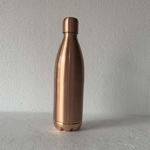 Plain Matt Finish Copper Bottle, Durable Pure Copper Water Bottle for Everyday Hydration, Ideal Gift for Health & Fitness Enthusiasts