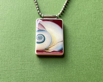 Handmade Georgia O'Keeffe Seashell necklace on long ball chain