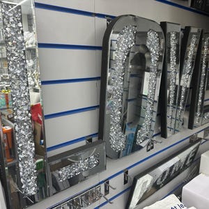 Silver Mirror Glass LOVE Letters Sign Wall Hanging Shelf Art Plaque Crushed Diamond Crystal filled New Gift Home Decoration 50x30cm Bling