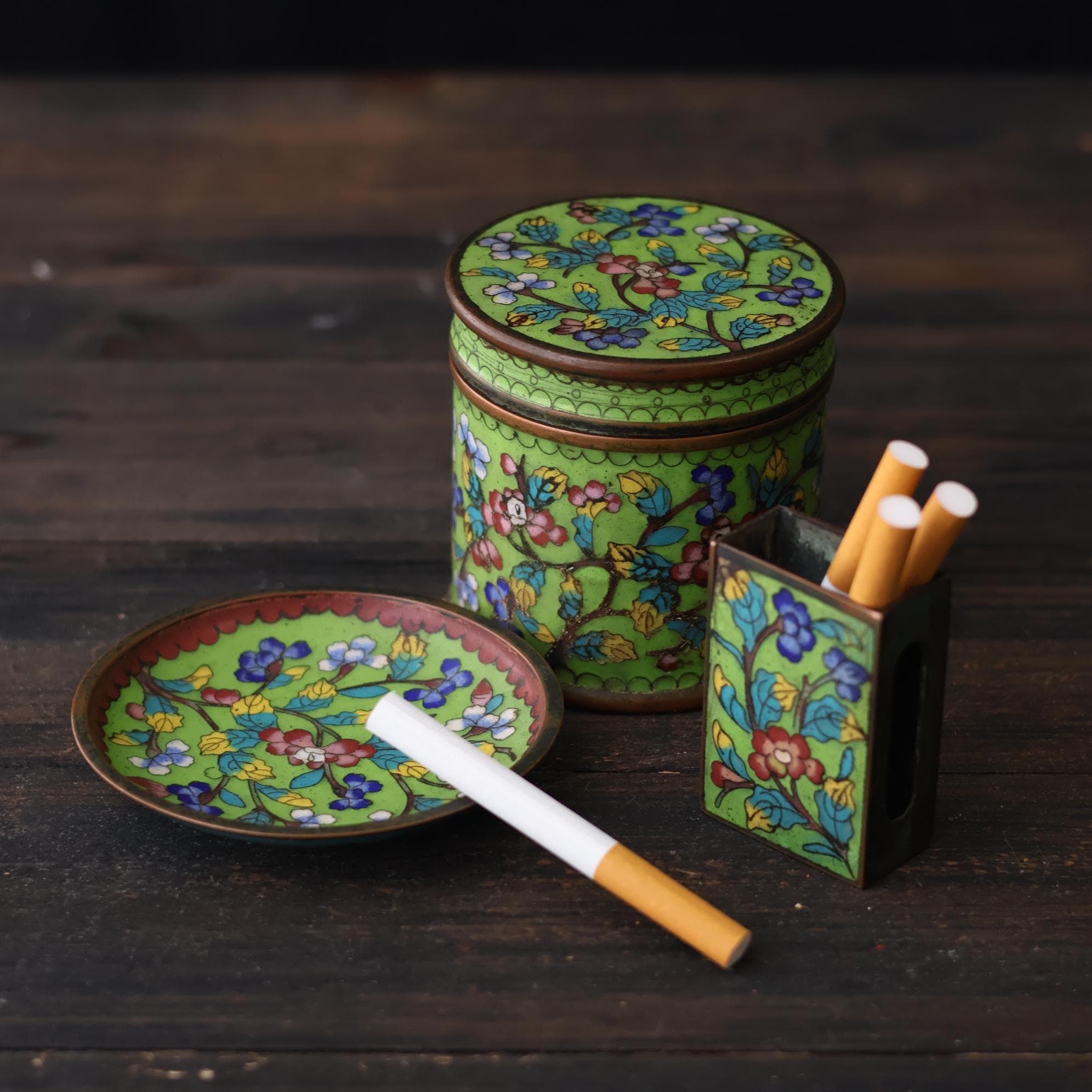 china glitter blue push down cigarette ashtray Tobacco Ash Jar