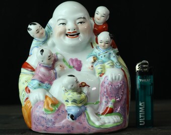 Vintage Chinese vruchtbaarheidsboeddha met kinderen (jaren 80) | Porseleinen standbeeld lachende Boeddha | Familiezegen Feng Shui-decor