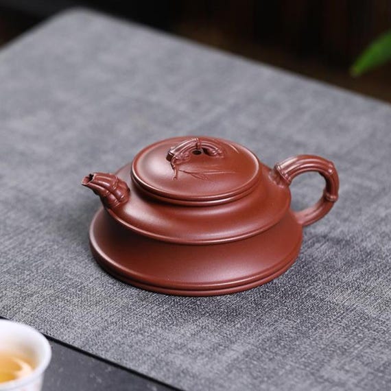 Handmade Yixing Red Clay Teapot: 160ml Zisha Gongfu Teaware