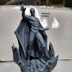 Rein Böser Falkendämon | 3D Gedruckte Sammler Figur | Für Manga & Anime Fans | Miniatur Gemälde | Werkstatt/Modellbausatz | Nomnom Figuren