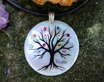 Family Tree Necklace "Round Classic" (12 stone maximum)