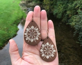 Cinnamon Girl earrings