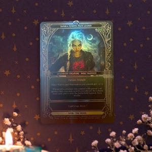 Danika Fendyr, Pack Leader - Originele MTG-compatibele tarotruilkaart - XVIII The Moon Arcana - regenboogfolie