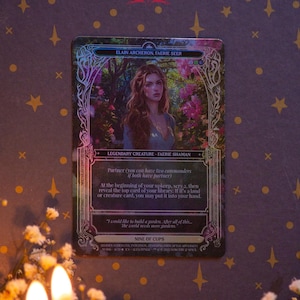 Elain Archeron, Faerie Seer - Originele MTG-compatibele tarotruilkaart - Nine of Cups Arcana - regenboogfolie