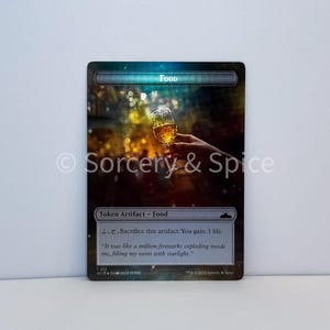 Cartas coleccionables de MTG de la serie ACOTAR de edición limitada: ficha de comida y bebida, lámina de arcoíris (borde dorado)