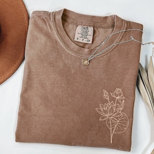 July Birth Month Flower Water Lily T-Shirt, Birth Month Tshirt, Birth Month Flower T, Birthday Flower Gift, Birth Month Gift, Gift for Her