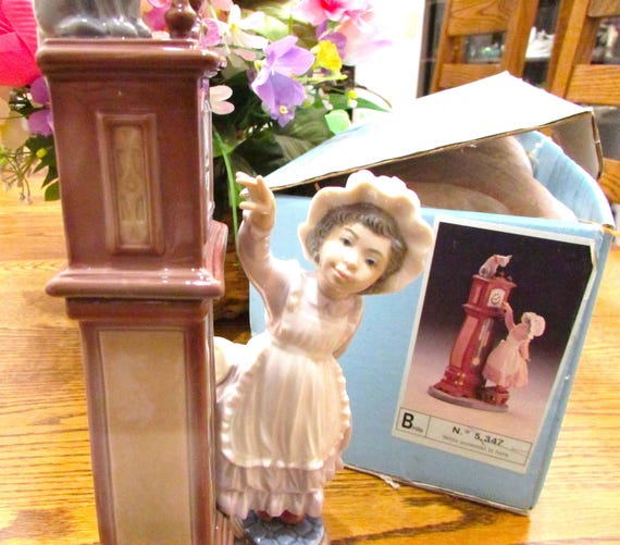 LLADRO おやすみ前のご本 型番5457 Lladro Bedtime Figurine #5347 – Girl With Clock, Original Box - Etsy