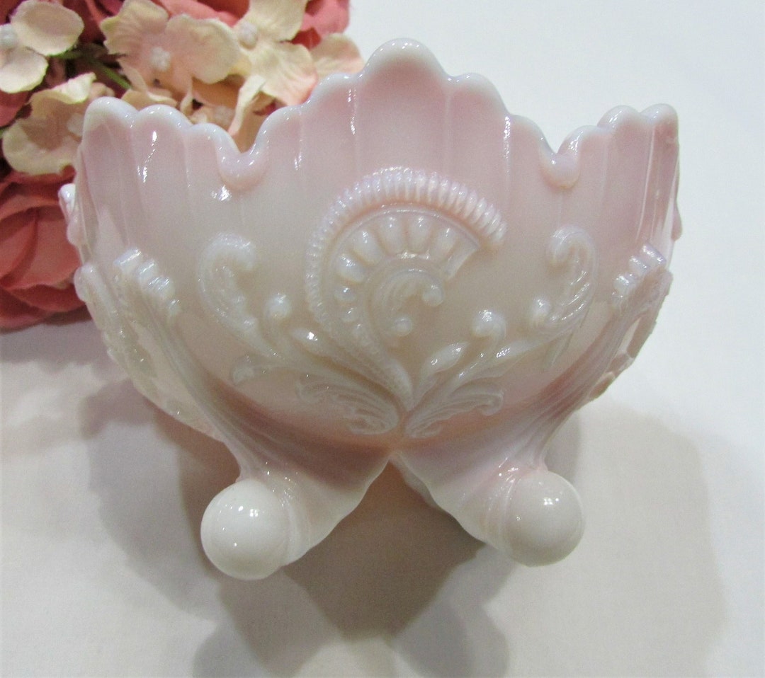 Antique Pink Slag Glass Berry Bowl, Inverted Fan & Feather - Etsy