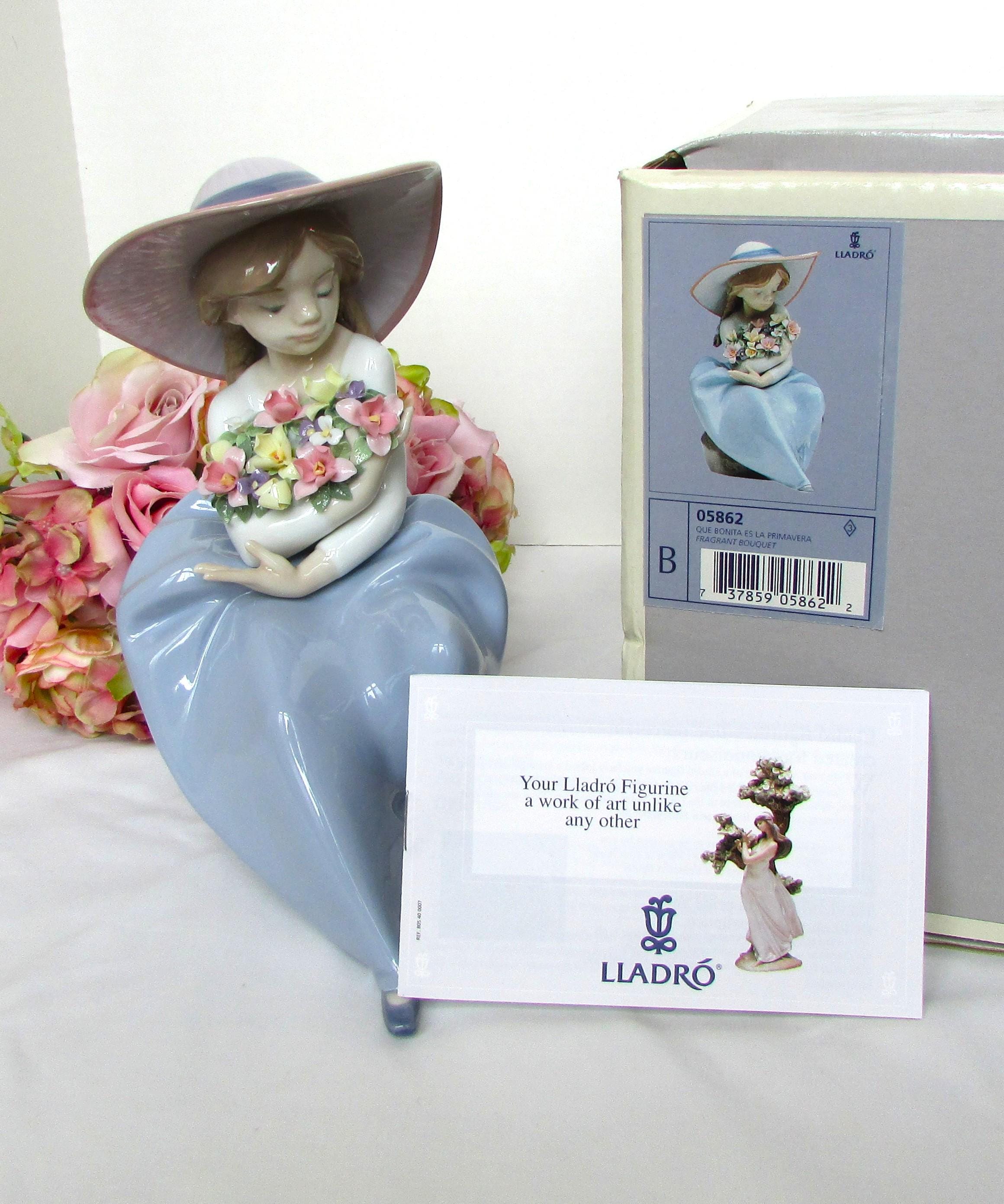 リヤドロ　花束を持つ少女　⑧ LLADRO（リヤドロ） ギフト LLADRO 01008246 置物 花 少女 花の小径 置物