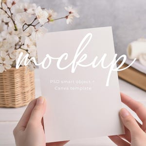 Minimalistische neutrale 5x7 Karte Mockup weißer Gruß Geburtstagseinladung Mock-Up PSD Smart-Objekt & Canva Minimalistisches neutrales Einladungs-Mock-Up