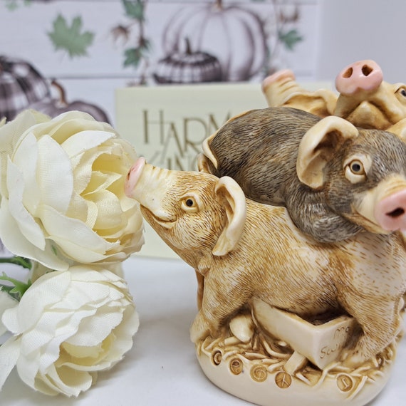 Harmony Kingdom Box Figurine, Truffle Scuffle, Collectible Farm