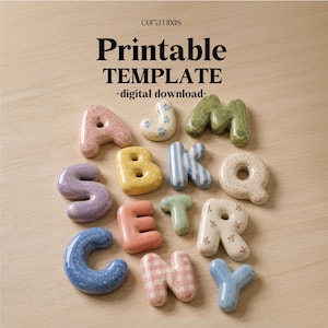 Peut inclure: Une collection de lettres de l'alphabet de style céramique avec diverses couleurs et motifs, dont rose moucheté, jaune uni, rayures bleues, vert, violet, floral et vichy rose. Le texte "ceramixis Printable TEMPLATE digital download" est visible.