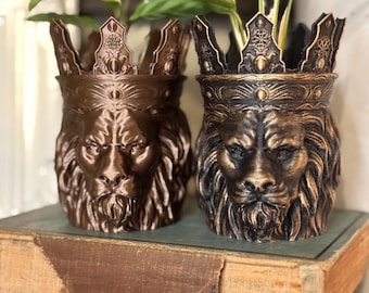 Lion Planter, 3D Printed: Lion with Crown Pot, Pencil Cup, Lion Cup, Small Plant Pot, 40 Color Options