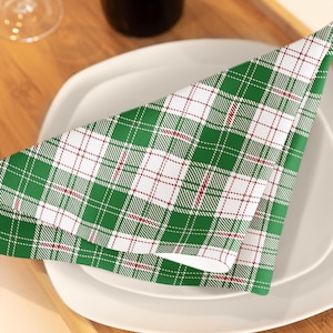 Home For Christmas Cloth Napkins Set of 4 - Festive Table Decor | Christmas Party Napkins | Holiday Cloth Napkins