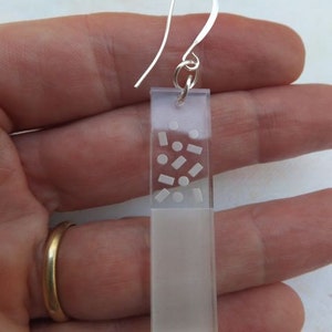 Perspex and Silver Drops etched perspex rectangle pendants image 3