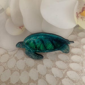 Green Turtle Print Wood Brooch