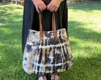 Tote market shoulder hand bag made with reclaimed fabric black beige white