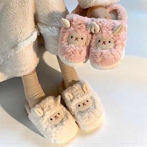 Sheep Fluffy Slippers Women & Men – Warm Plush Animal House Shoes – Soft Cartoon Indoor Slides – Cozy Winter Home Footwear