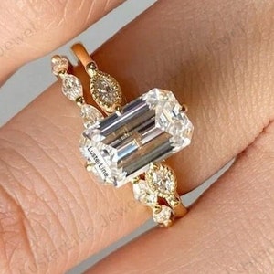 Art Deco Bridal Ring Set, Milgrain Set Ring Set, Emerald Cut Moissanite Engagement Ring Set, Three Stone Wedding Ring Set, Anniversary Gift.