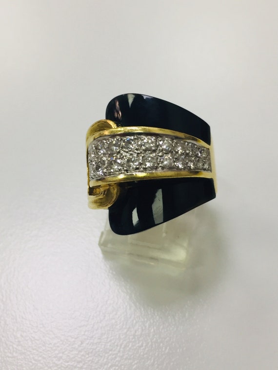 18kt. Gold Diamond Onyx Buckle Ring