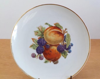 Vintage Fruit Plate Peaches and Blackberries Decorative Gold Trim Single Plate