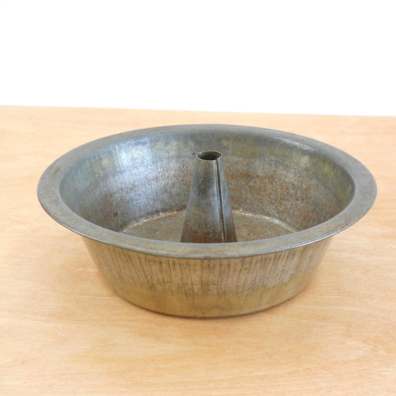Vintage Bundt Pan Simple Utilitarian Sponge Cake Pan Etsy