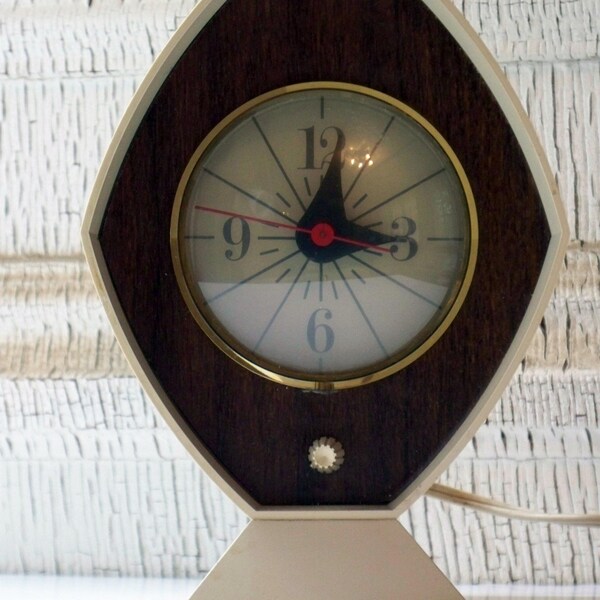 Vintage Faux Bois Modern Desk Clock