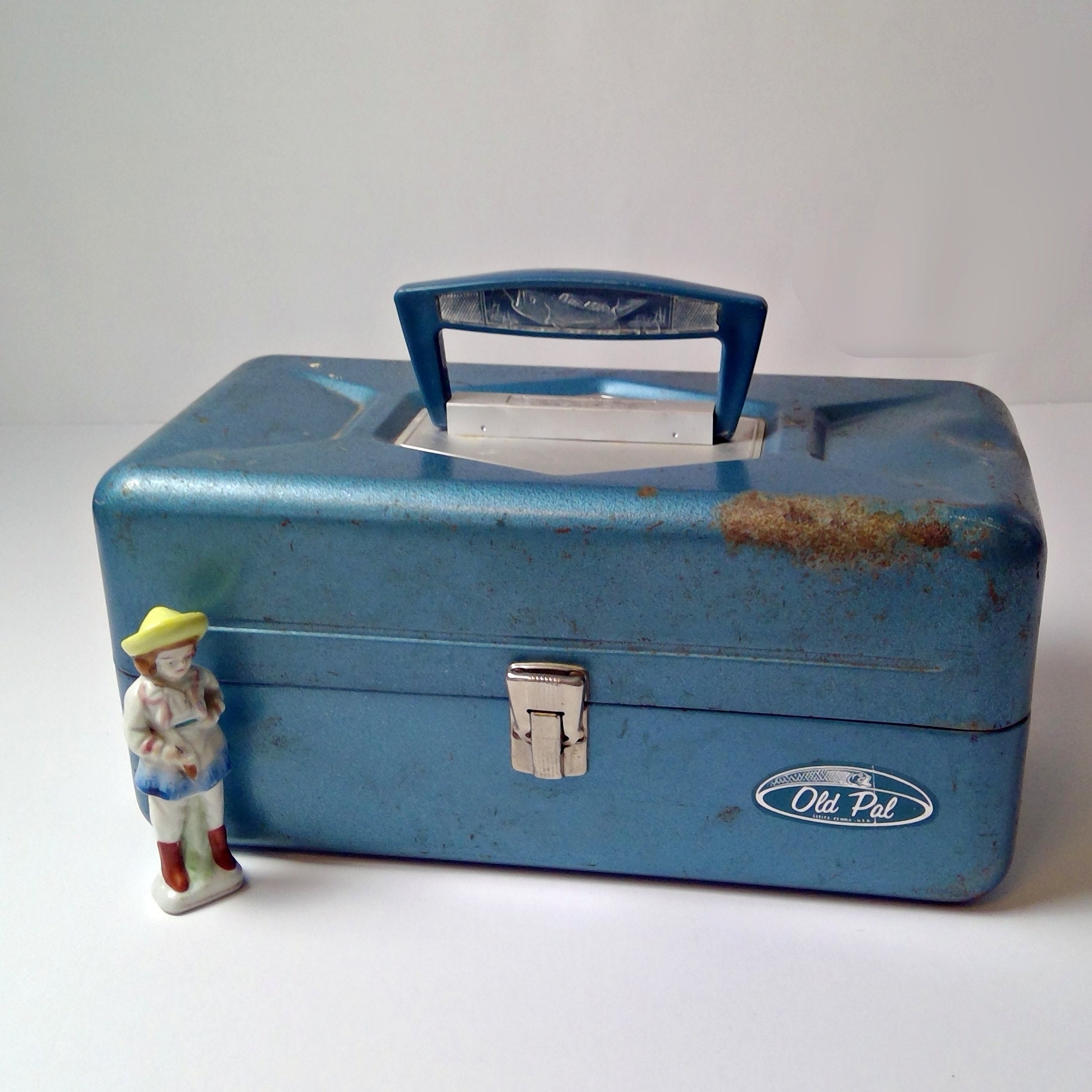 Vintage Old Pal Metal Tackle Box Blue Made in the USA 