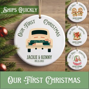 Ons eerste kerstornament Gepersonaliseerd cadeau voor vrijgezellenfeest, ornament met naam stel, gepersonaliseerd huwelijkscadeau, Just Married oldtimer