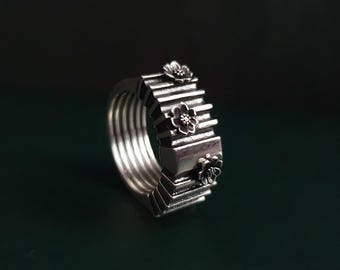 Hoffnung: Einzigartiger Brutalist Ring - Antiker Sterling Silber Kirschblüten Ring - Moderne Verlobungsringe - Gänseblümchen Blumen Ring