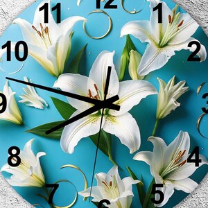 Horloge murale en verre trempé, art mural artistique, cadeau décoratif minimaliste, décoration murale moderne, idée cadeau unique, fleur de lys rehaussée d&#39;or