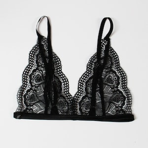 Floral Lace Bralette -  Canada