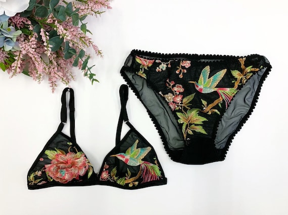 Hummingbird and Floral Embroidered Lingerie Set, Triangle Bra, Bikini Cut  Panties, Floral Print, Low Rise Panty, Bridal Lingerie, Flowers 